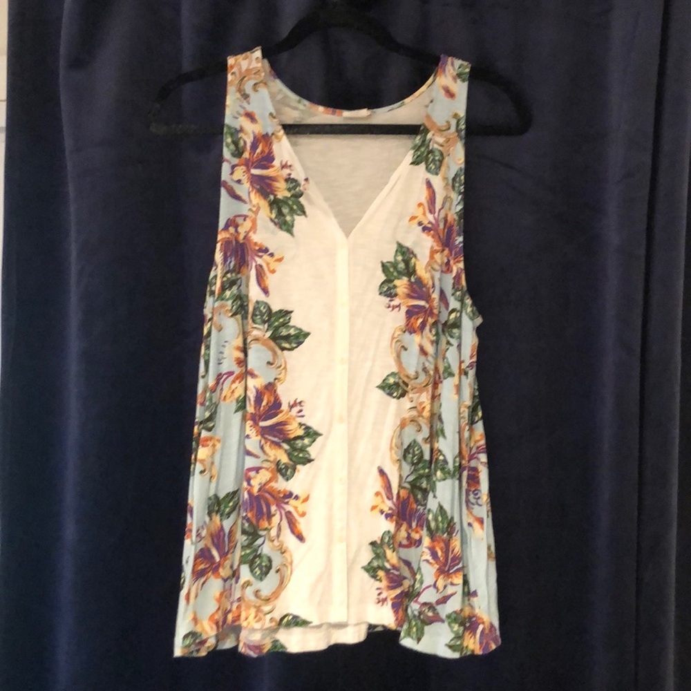 Akemi + Kin Anthropologie flowy sleeveless top